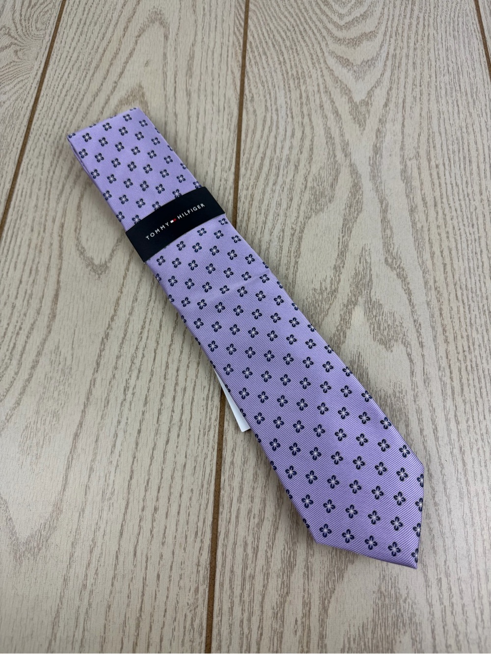 905 Tommy Hilfiger Tie Purple Navy Flowers 530 TL21100145 Silk Poly Blend $69.50